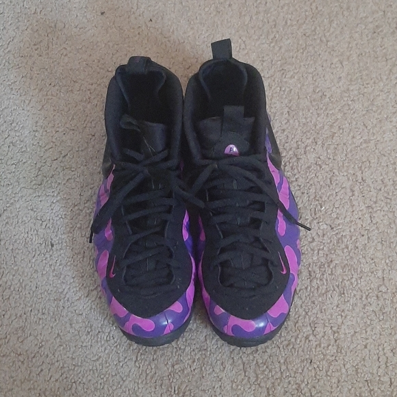 purple foams shoes